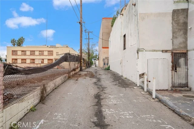 317 S La Brea photo 3