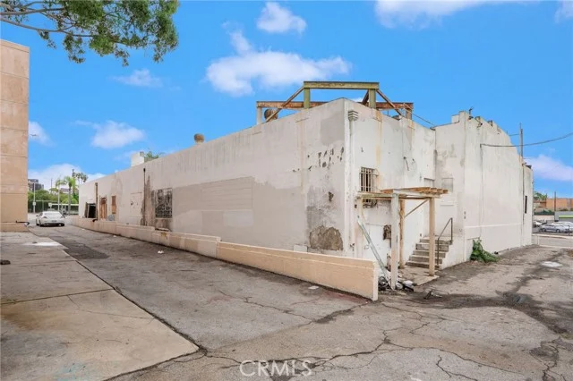 317 S La Brea photo 5