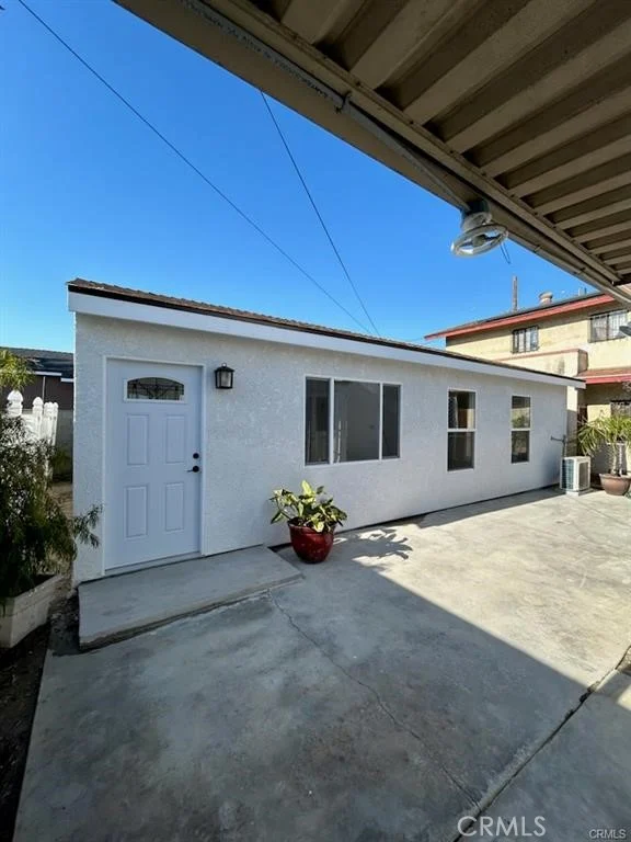 2033 W Burnett Street photo 2