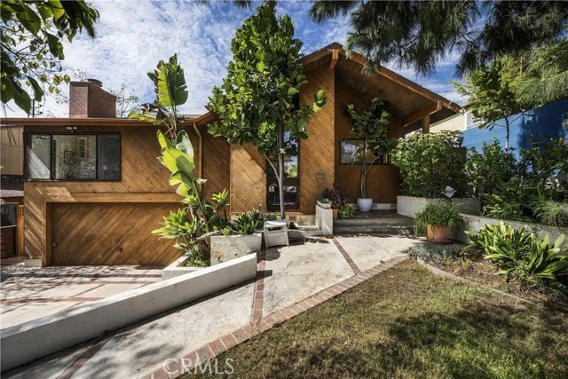 3585 Military, Los Angeles