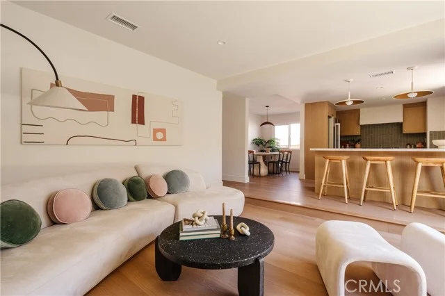 3508 Maple photo 2