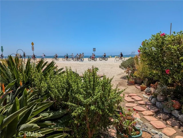 1200 E Ocean #12, Long Beach
