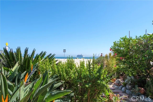 1200 E Ocean #12 photo 4