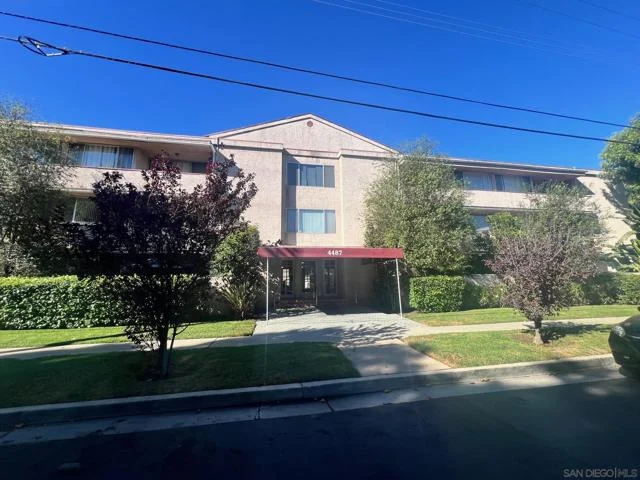 4487 Colbath Ave #207 photo 2