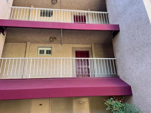 4487 Colbath Ave #207 photo 5