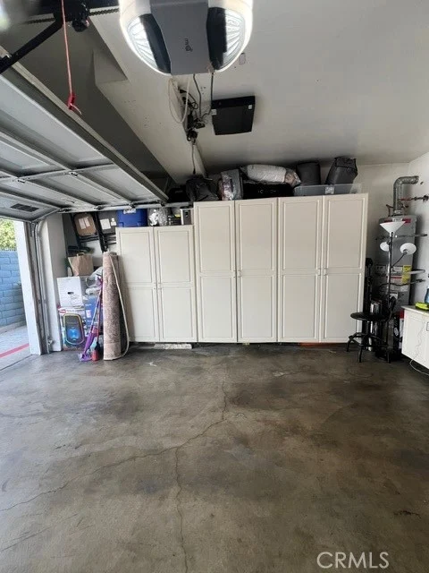 812 Inglewood photo 4