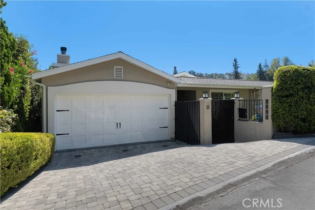 4028 Woodman Canyon photo 2