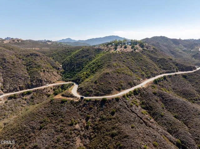 33600 Mulholland Highway photo 2