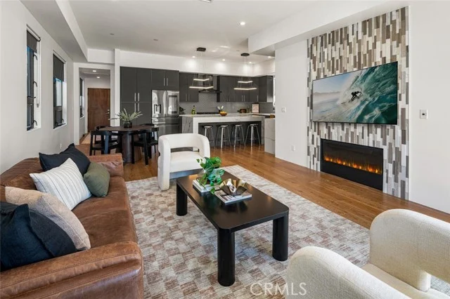 5776 Campo Walk photo 5