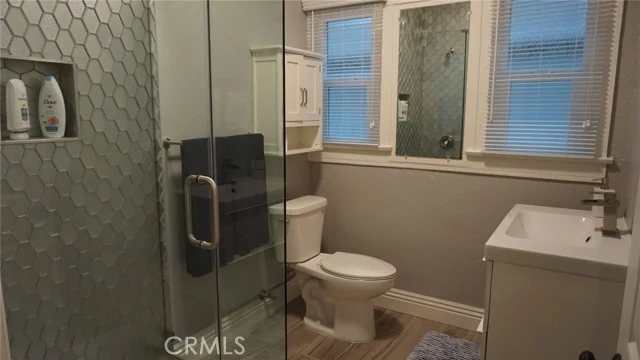 5433 HAROLD Way photo 5