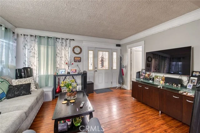 3982 S Gramercy photo 4