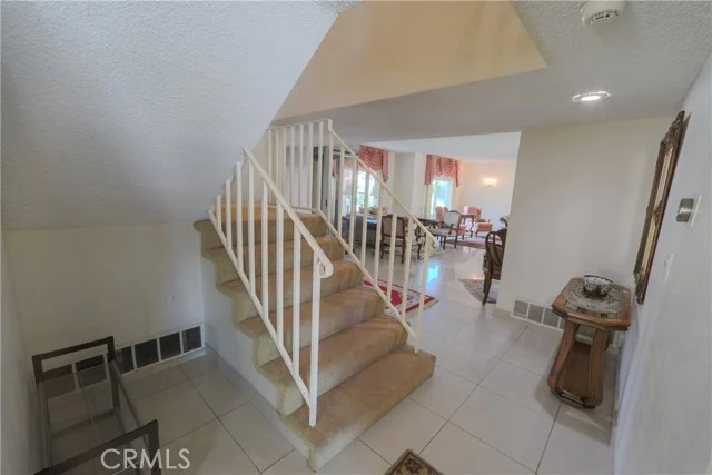 720 Pepper Tree photo 5