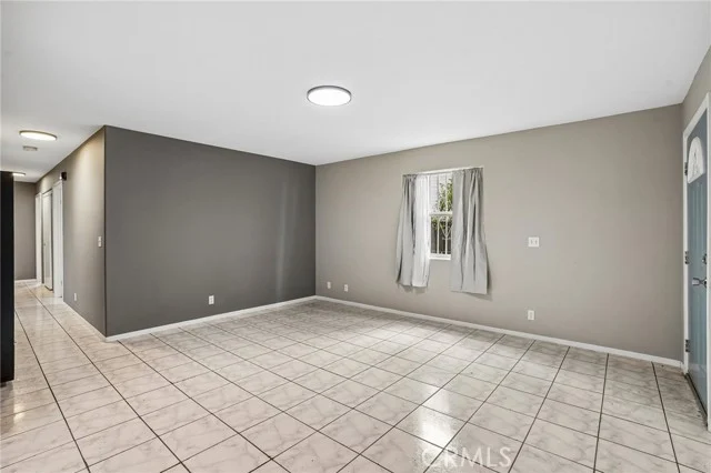 1503 W Adams photo 5