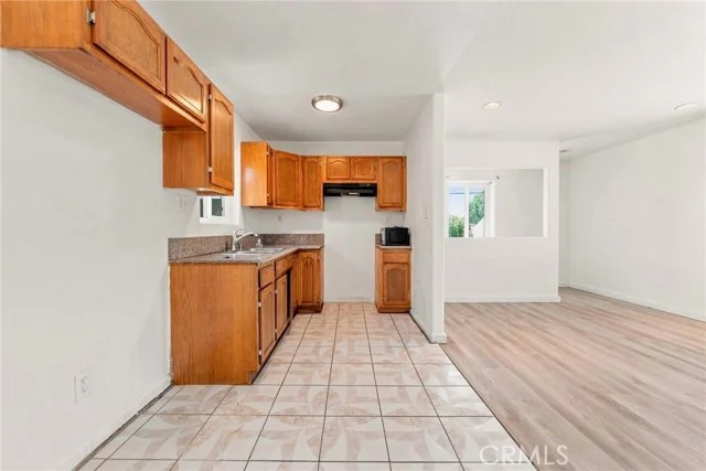 9212 Avalon photo 4