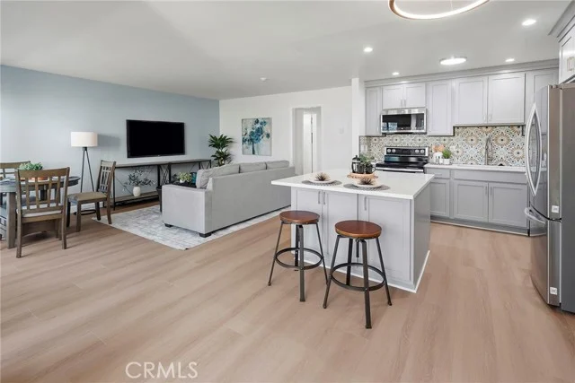 611 S Prospect Avenue #103, Redondo Beach