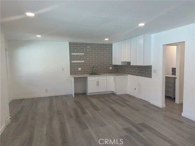 3500 Elm #10 photo 2