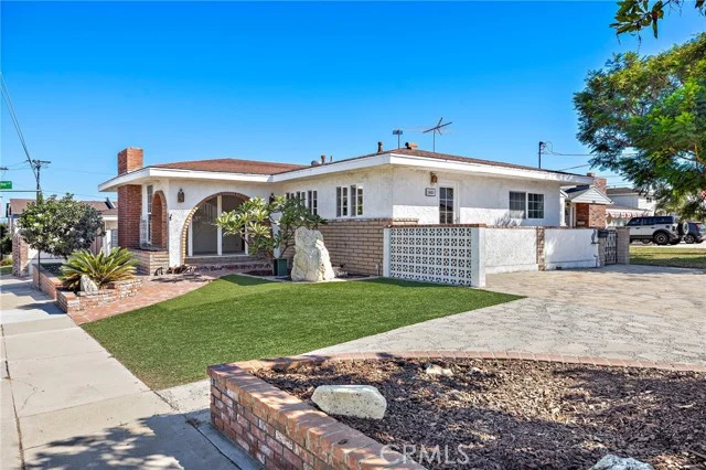 1801 Ripley Avenue photo 2