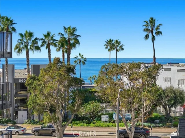 208 S Catalina Avenue #C, Redondo Beach