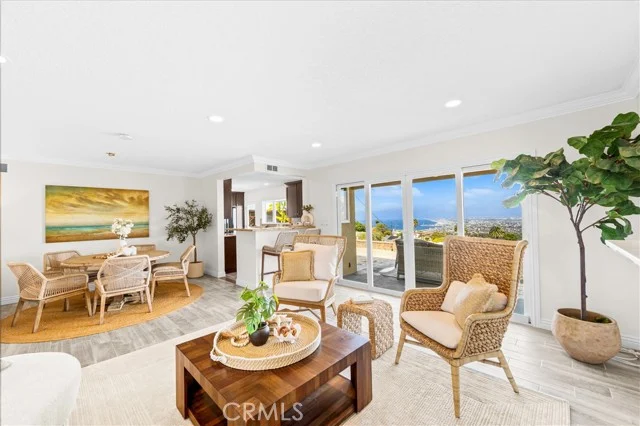5433 Elmbank photo 2
