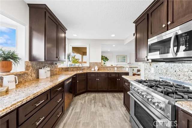 5433 Elmbank photo 4