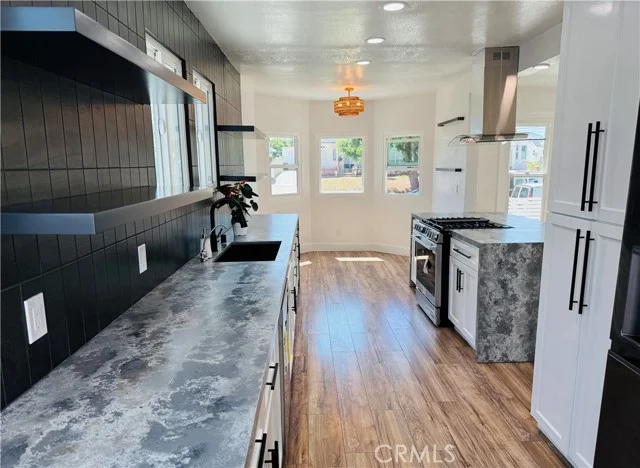 2053 W 75th Street photo 5