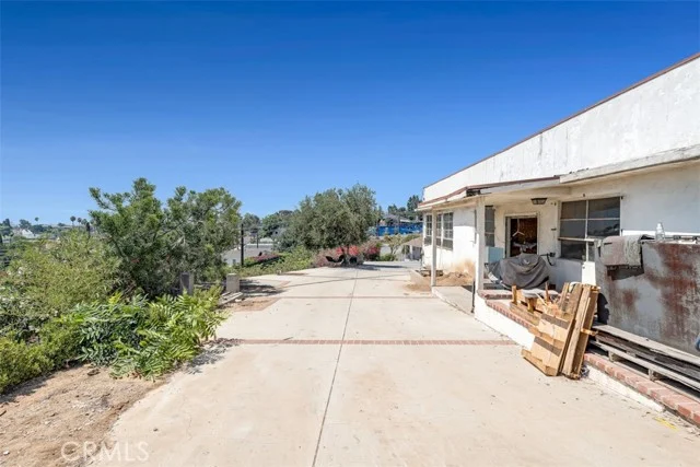 114 N Bonnie Beach Place photo 5