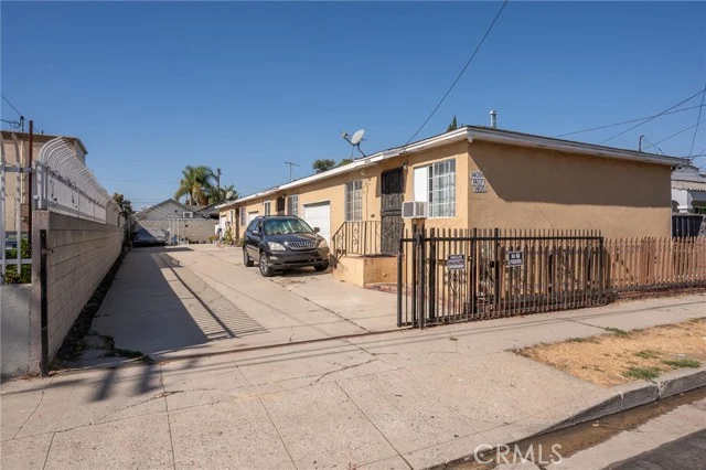 1405 Lagoon Avenue photo 5