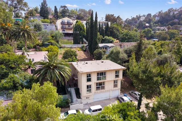2575 Riverside Terrace photo 3
