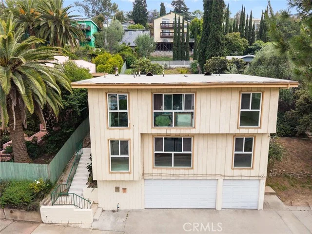2575 Riverside Terrace photo 5