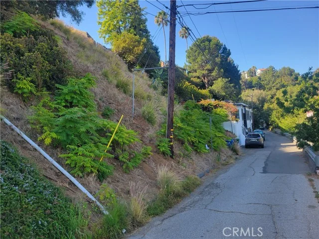 8220 Mannix photo 3