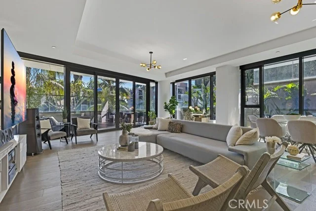 8420 W Sunset Boulevard #108, Los Angeles