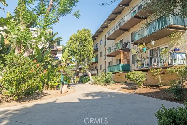 5460 White Oak Avenue #E129, Encino