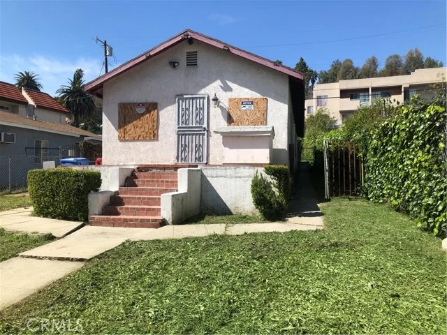 5301 Huntington Drive N photo 3