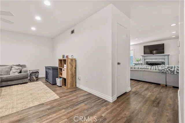 15634 Wharff photo 4