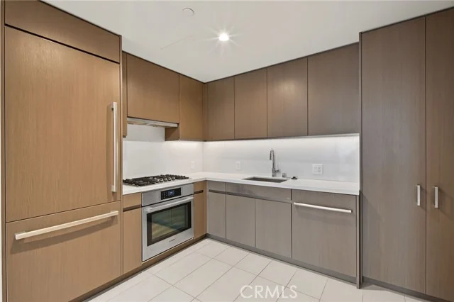 889 Francisco Street #2910 photo 3