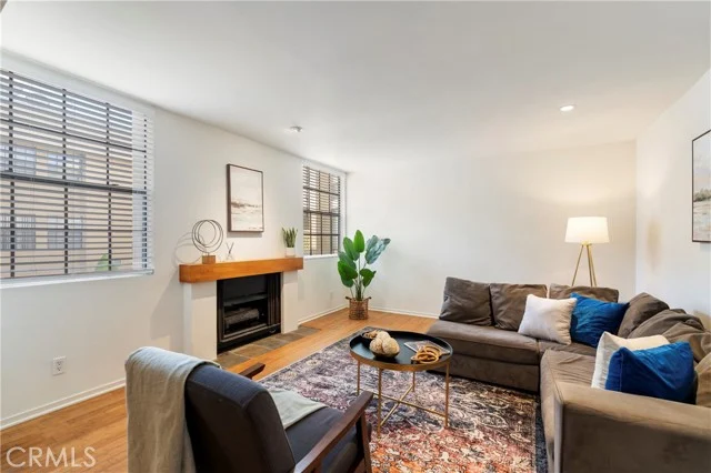 740 N Kings Road #208 photo 5