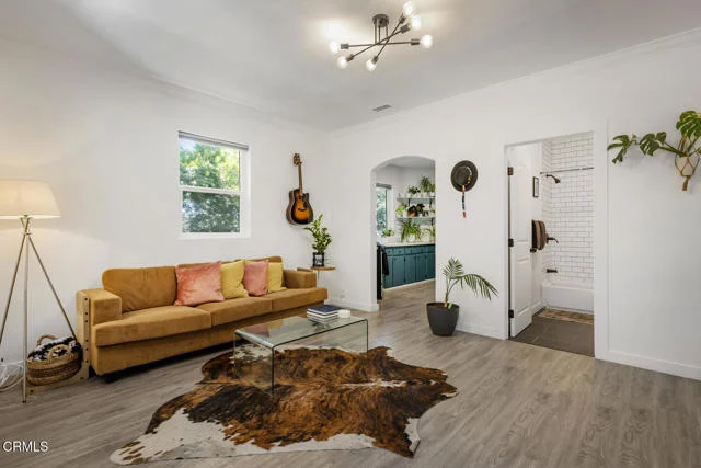3501 N Figueroa Street photo 2