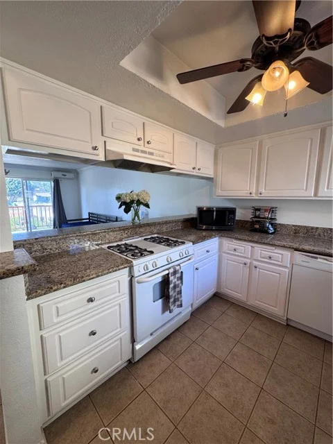 3516 E Ransom Street #303 photo 3