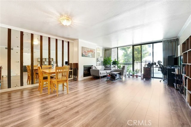 10966 Rochester Avenue #1B photo 3