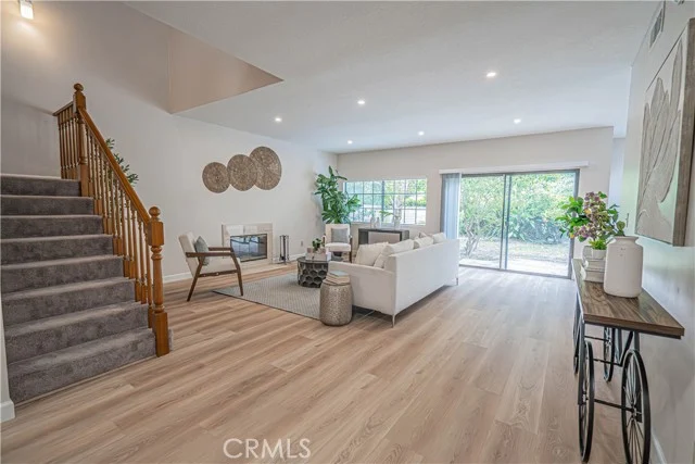 6527 Beachview Drive photo 3