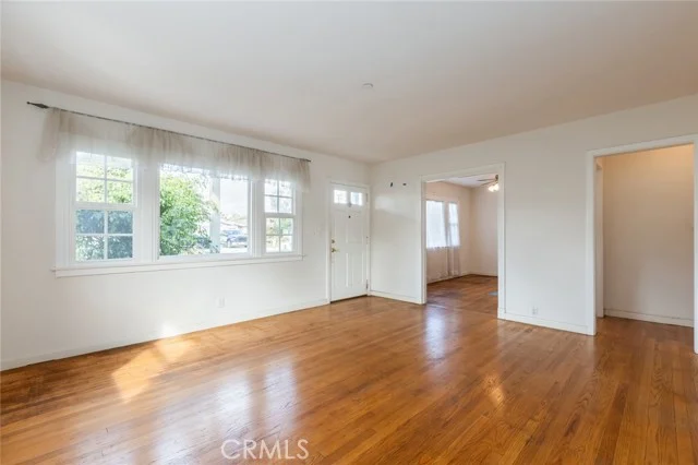 1050 Avenue D photo 4