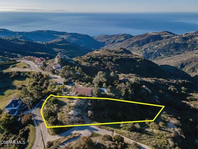 23118 Saddle Peak Road photo 4
