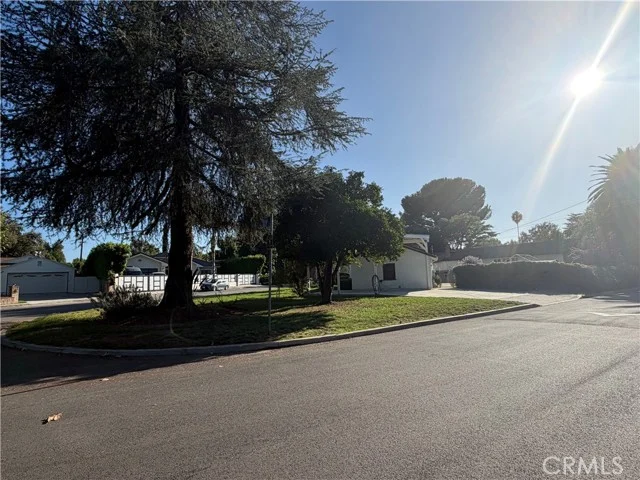 23141 Gonzales photo 5