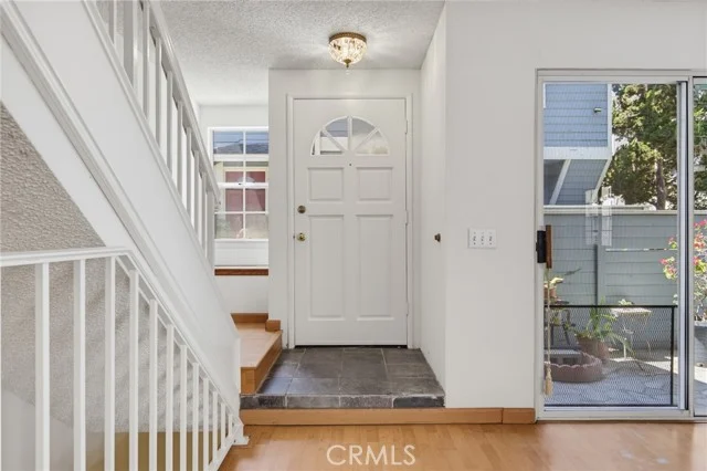 26119 Frampton #F photo 3