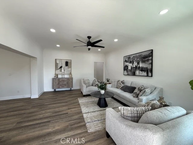 401 W Avenue 37 photo 3