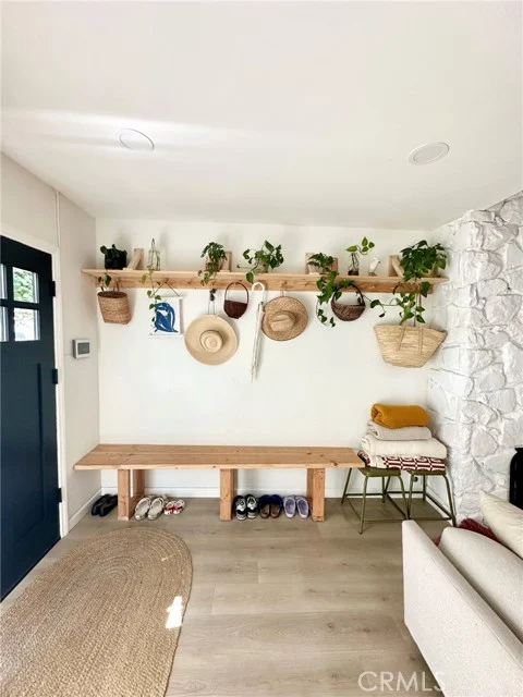 2166 Maine photo 5