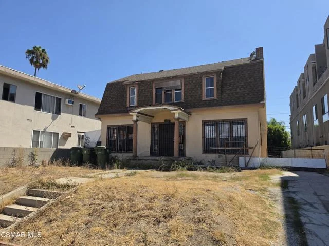 650 N Normandie Avenue photo 2