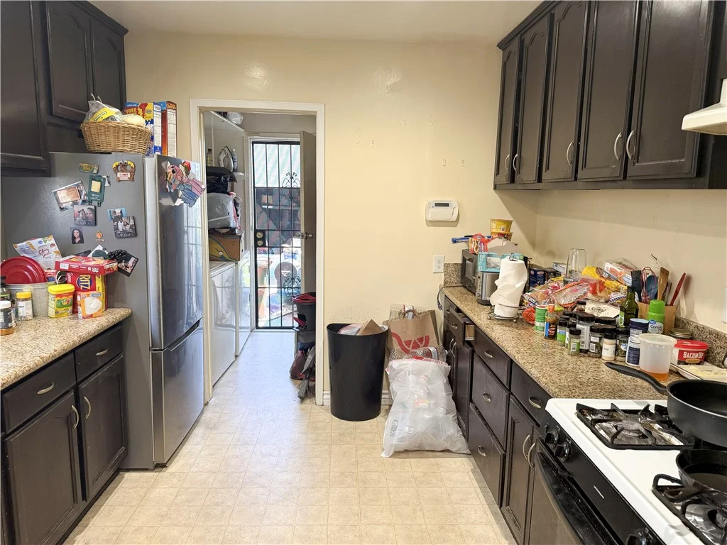 2032 Cullivan Street photo 5