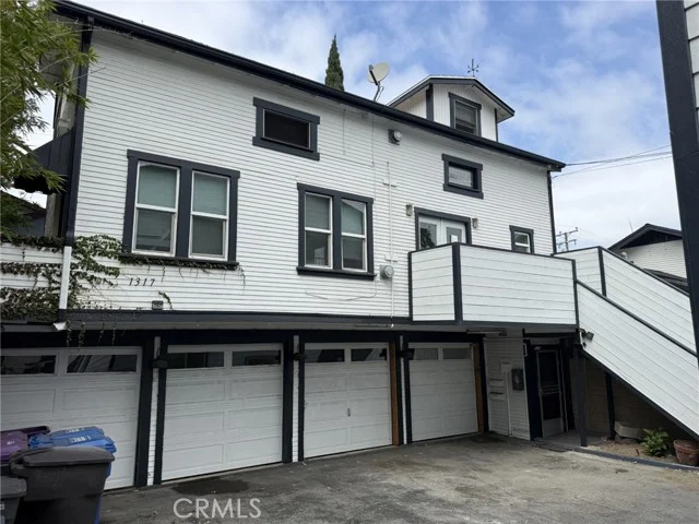 1315 Park Avenue photo 3