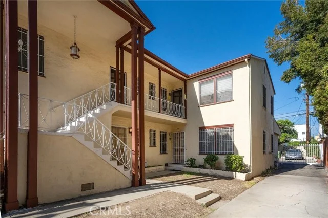 457 N Stanley photo 3